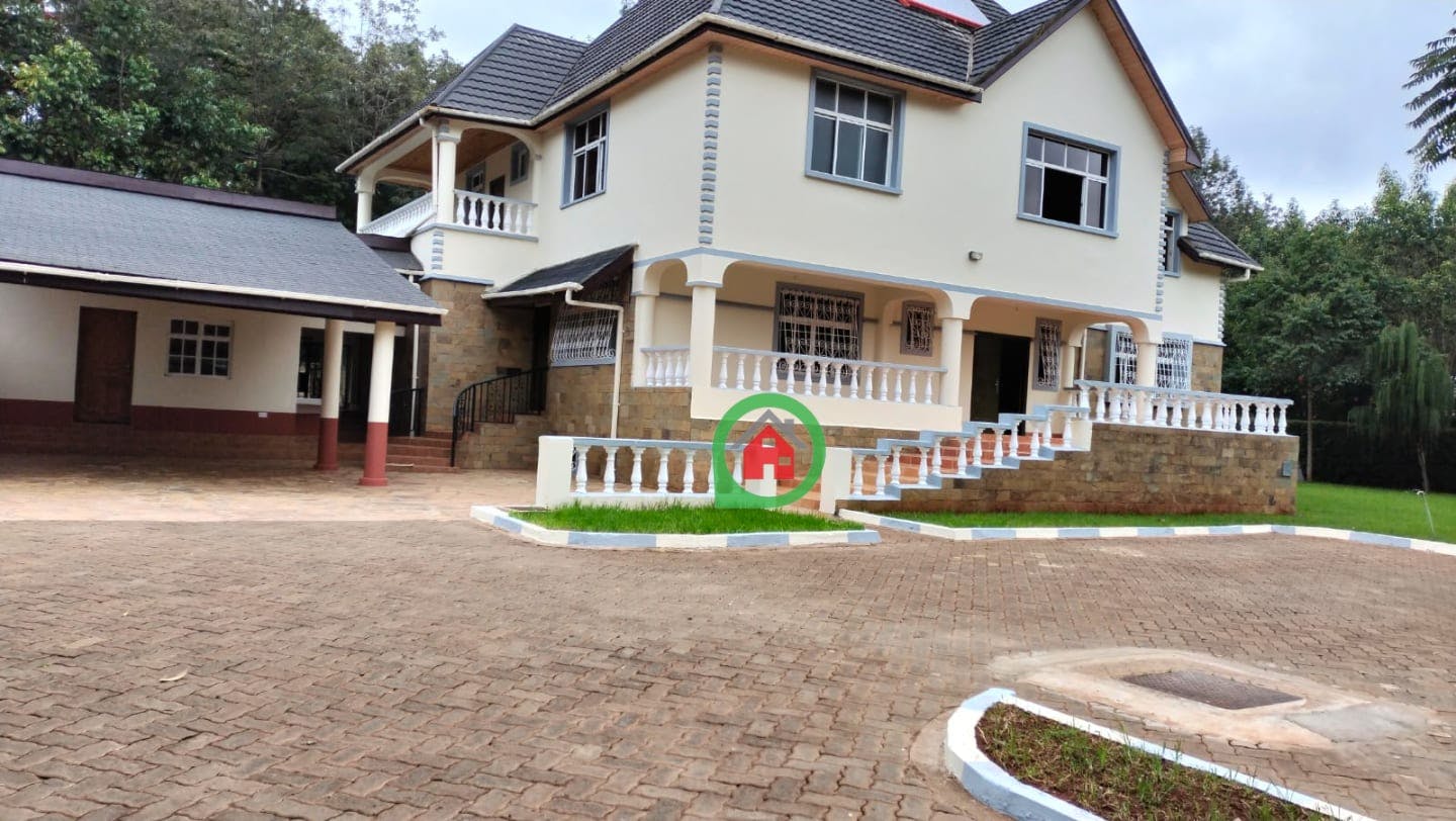 Contemporary 4 bedroom all ensuite houses in Karen for sale