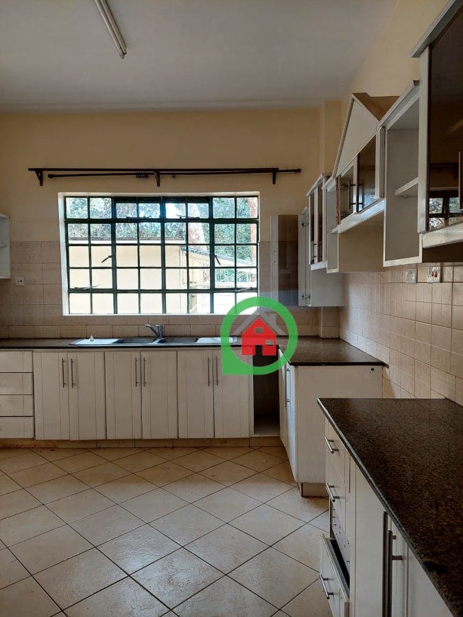 Four bedroom townhouse to let in Lavington